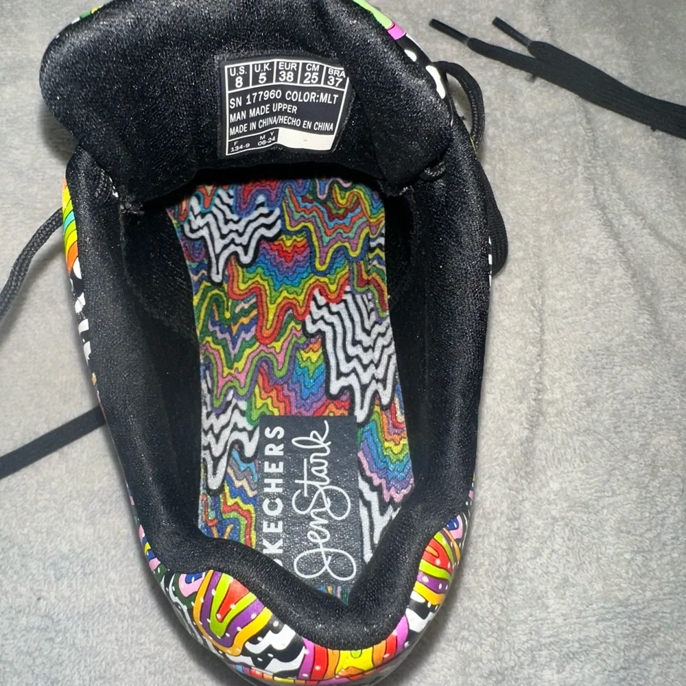 Skechers Street x Jen Stark: Uno-Infinite Drip Sneakers - Picture 3 of 7